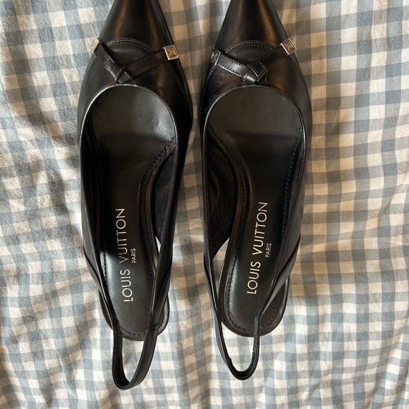 Vintage Louis Vuitton Slingback Kitten Leather Heels - Picture 8 of 12